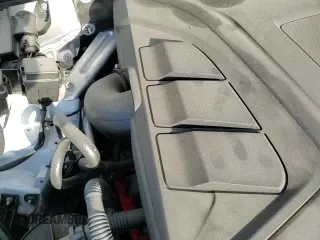 2017 Audi Q7 Premium Plus z VIN WA1LAAF75HD016598, wystawiony jako Copart lot #63378325 z przebiegiem 107 099 mil mil oraz Szkoda całkowita • Salvage title. Historia ofert i sprzedaży dostępna na DreamBid. Obrazek 14.