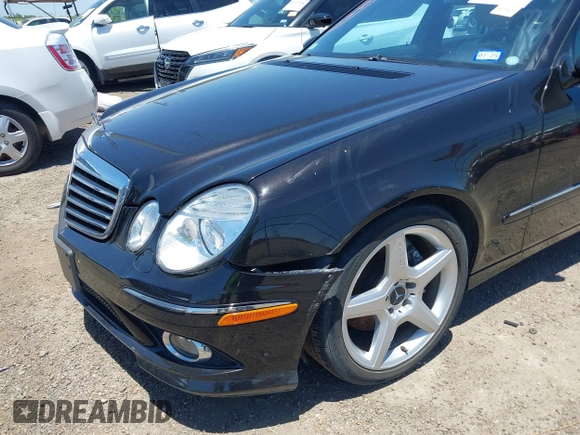 2007 Mercedes-Benz E 350 z VIN WDBUF56X87B047923, wystawiony jako IAAI lot #42216500 z przebiegiem 89 257 mil mil oraz . Historia ofert i sprzedaży dostępna na DreamBid. Obrazek 6.