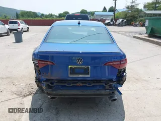 2024 Volkswagen Jetta 40th Anniversary Edition с VIN 3VW8T7BU2RM018753, выставлен на аукционе IAAI как лот 42414449 с пробегом 31 999 миль миль и . История ставок и продаж доступна на DreamBid. Изображение 17.