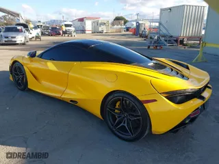 2019 McLaren 720S with VIN SBM14DCAXKW002639, listed as a IAAI auction lot 41707749 with 59,720 mi miles. Bid and sale history available at carsss.com. Image 3.