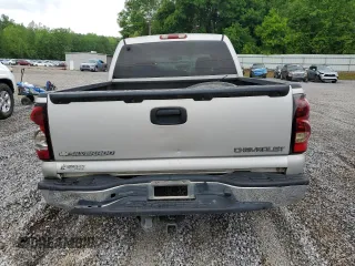 2005 Chevrolet Silverado 1500 LS with VIN 2GCEC13T251369558, listed as a Copart auction lot 52897375 with 312,210 mi miles and Salvage Title. Bid and sale history available at DreamBid. Image 6.