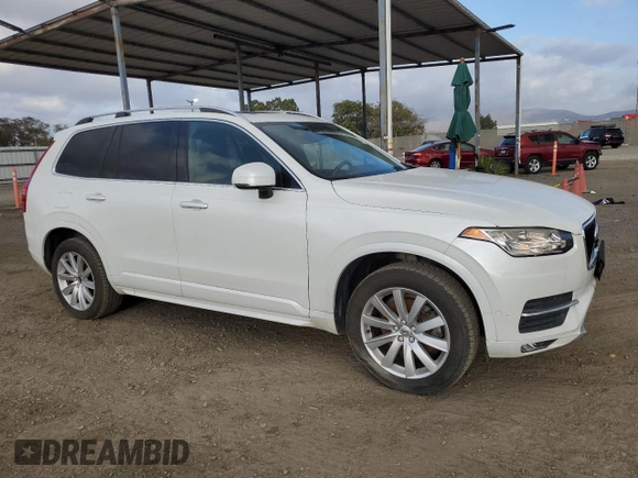 2016 Volvo XC90 T6 Momentum with VIN YV4A22PK8G1045772, listed as a Copart auction lot 45231845 with 73,976 mi miles and Clean Title. Bid and sale history available at carsss.com. Image 4.