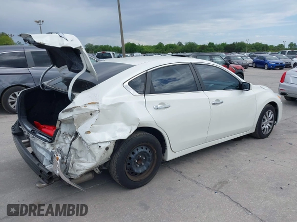 2015 Nissan Altima 2.5 z VIN 1N4AL3AP9FC212952, wystawiony jako IAAI lot #41953425 z przebiegiem 104 139 mil mil oraz . Historia ofert i sprzedaży dostępna na DreamBid. Obrazek 4.
