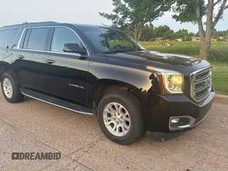 2020 GMC Yukon XL SLT with VIN 1GKS2GKC5LR263656, listed as a Copart auction lot 62224145 with 126,664 mi miles and Clean title. Bid and sale history available at DreamBid. Image 1.