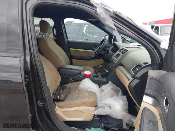 2016 Ford Explorer with VIN 1FM5K7BH1GGB69923, listed as a IAAI auction lot 42018071 with 198,246 mi miles. Bid and sale history available at carsss.com. Image 5.