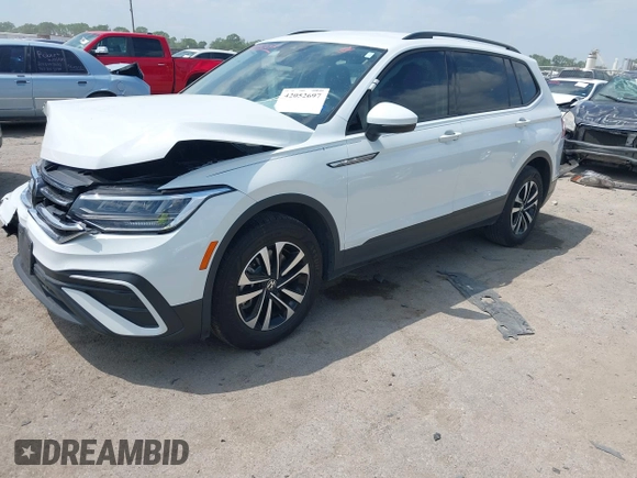 2024 Volkswagen Tiguan S with VIN 3VVRB7AXXRM105923, listed as a IAAI auction lot 42052697 with 18,421 mi miles and . Bid and sale history available at DreamBid. Image 15.