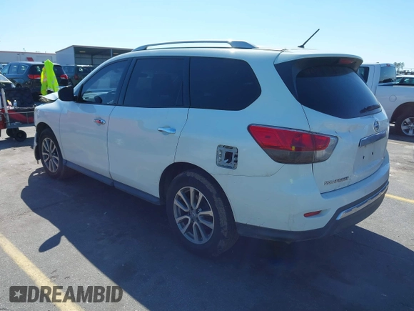 2016 Nissan Pathfinder Platinum with VIN 5N1AR2MM2GC643957, listed as a IAAI auction lot 41650970 with 165,177 mi miles. Bid and sale history available at carsss.com. Image 3.
