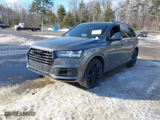 2017 Audi Q7 Prestige with VIN WA1VABF76HD046837, listed as a IAAI auction lot 41467499 with 116,011 mi miles. Bid and sale history available at carsss.com. Image 18.