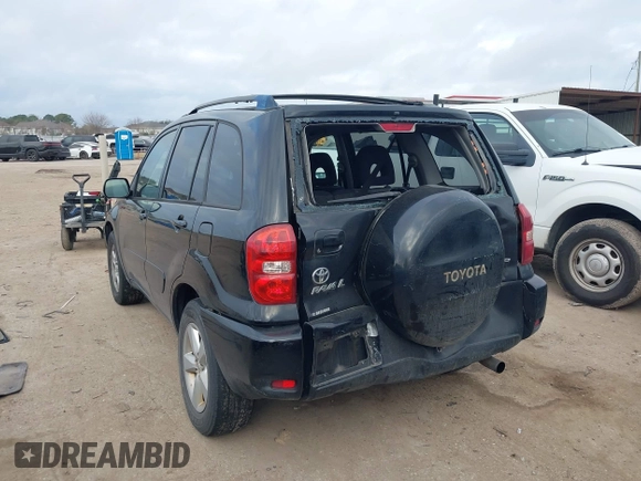 2005 Toyota RAV4 with VIN JTEHD20V350044477, listed as a IAAI auction lot 41512810 with 213,660 mi miles. Bid and sale history available at carsss.com. Image 3.