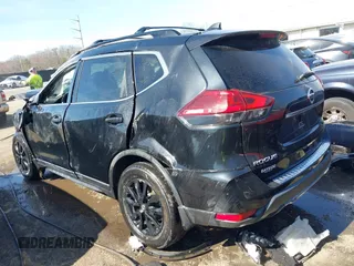 2017 Nissan Rogue SL z VIN 5N1AT2MV0HC814099, wystawiony jako IAAI lot #41800959 z przebiegiem Nie podano mil oraz . Historia ofert i sprzedaży dostępna na DreamBid. Obrazek 3.