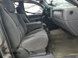 2003 Chevrolet Silverado 1500HD LS z VIN 1GCGC13U33F239621, wystawiony jako Copart lot #71950024 z przebiegiem Nie podano mil oraz Szkoda całkowita • Salvage title. Historia ofert i sprzedaży dostępna na DreamBid. Obrazek 7.