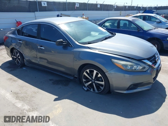 2018 Nissan Altima SR with VIN 1N4AL3AP6JC120402, listed as a IAAI auction lot 41949433 with 58,595 mi miles and . Bid and sale history available at carsss.com. Image 1.