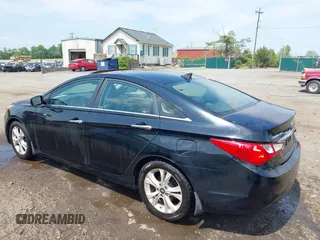 2011 Hyundai Sonata Limited z VIN 5NPEC4AC0BH307560, wystawiony jako IAAI lot #42155886 z przebiegiem 214 978 mil mil oraz . Historia ofert i sprzedaży dostępna na DreamBid. Obrazek 3.