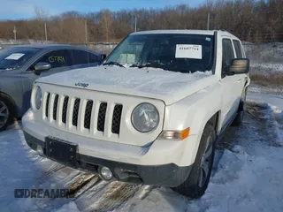 2016 Jeep Patriot Latitude with VIN 1C4NJPFA5GD621054, listed as a IAAI auction lot 41607714 with 118,625 mi miles and . Bid and sale history available at DreamBid. Image 2.