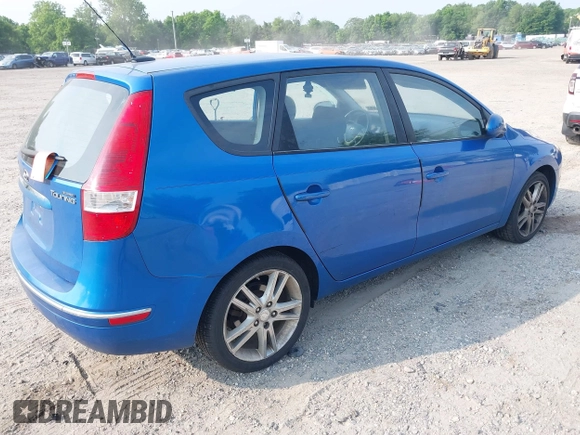2009 Hyundai Elantra Touring с VIN KMHDC86E29U038101, выставлен на аукционе IAAI как лот 42455377 с пробегом 96 666 миль миль и . История ставок и продаж доступна на DreamBid. Изображение 4.