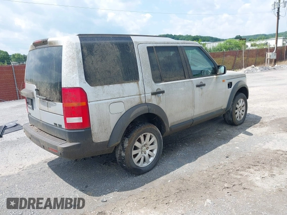 2005 Land Rover LR3 SE z VIN SALAE25485A336499, wystawiony jako IAAI lot #42461282 z przebiegiem 181 089 mil mil oraz . Historia ofert i sprzedaży dostępna na DreamBid. Obrazek 4.