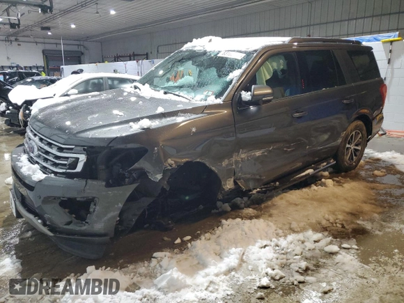 2019 Ford Expedition XLT with VIN 1FMJU1JT5KEA56198, listed as a Copart auction lot 83105894 with 55,721 mi miles and Salvage Title. Bid and sale history available at carsss.com. Image 1.