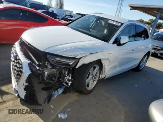 2024 Audi Q5 S line Premium with VIN WA1G2AFY0R2101708, listed as a Copart auction lot 44791195 with 7,088 mi miles and Salvage title. Bid and sale history available at DreamBid. Image 1.