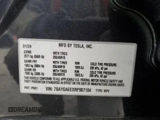 2024 Tesla Model Y Long Range z VIN 7SAYGAEEXRF987104, wystawiony jako Copart lot #54056015 z przebiegiem 24 027 mil mil oraz Szkoda całkowita • Salvage title. Historia ofert i sprzedaży dostępna na DreamBid. Obrazek 12.