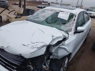 2017 Volkswagen Jetta SEL with VIN 3VWL17AJ5HM399651, listed as a IAAI auction lot 39023628 with Not provided miles and . Bid and sale history available at DreamBid. Image 6.