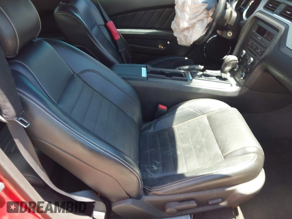 2013 Ford Mustang V6 with VIN 1ZVBP8AM0D5200449, listed as a IAAI auction lot 42046536 with Not Provided miles. Bid and sale history available at carsss.com. Image 5.