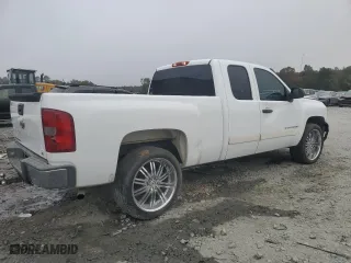 2008 Chevrolet Silverado 1500 LT w/2LT with VIN 2GCEC19J881251329, listed as a Copart auction lot 77889864 with 250,397 mi miles and Salvage Title. Bid and sale history available at carsss.com. Image 3.