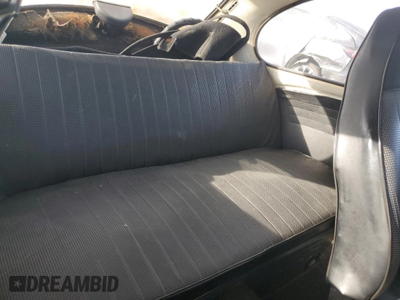 1973 Volkswagen Beetle with VIN 1332178415, listed as a Copart auction lot 41558625 with 16,505 mi miles and Salvage Title. Bid and sale history available at DreamBid. Image 10.