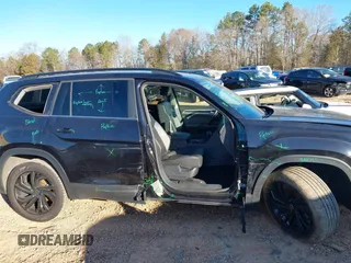 2023 Volkswagen Atlas SE with VIN 1V2JR2CA1PC532665, listed as a IAAI auction lot 41698530 with 40,862 mi miles and . Bid and sale history available at DreamBid. Image 13.