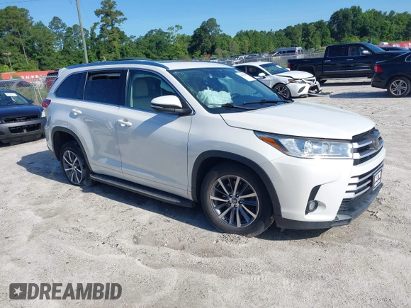 2017 Toyota Highlander XLE with VIN 5TDKZRFH4HS525085, listed as a IAAI auction lot 42506385 with 84,581 mi miles and . Bid and sale history available at DreamBid. Image 1.