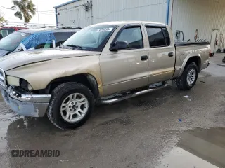 2004 Dodge Dakota SLT with VIN 1D7HL48NX4S540165, listed as a Copart auction lot 80196924 with 176,822 mi miles and Salvage Title. Bid and sale history available at carsss.com. Image 1.