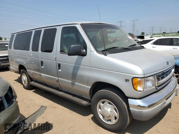 2002 Ford Econoline Passenger XL with VIN 1FBSS31L52HB63264, listed as a Copart auction lot 65820305 with 196,865 mi miles and Clean title. Bid and sale history available at DreamBid. Image 4.