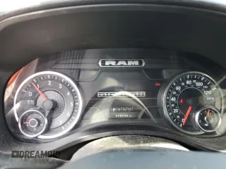 2022 Ram 1500 Big Horn z VIN 1C6SRFBT2NN137192, wystawiony jako Copart lot #56176235 z przebiegiem 78 236 mil mil oraz Szkoda całkowita • Salvage title. Historia ofert i sprzedaży dostępna na DreamBid. Obrazek 9.