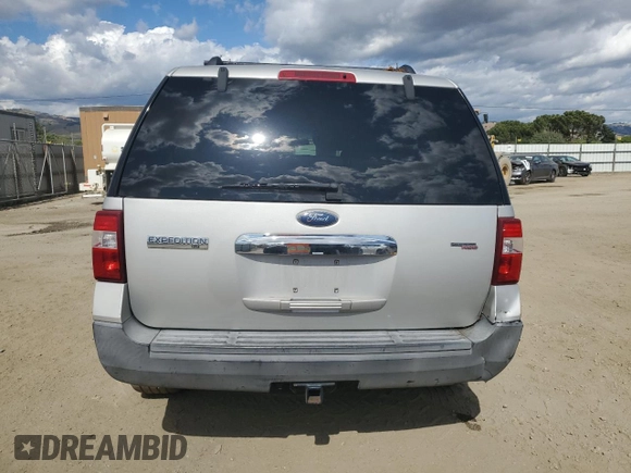 2007 Ford Expedition XLT z VIN 1FMFU15507LA48143, wystawiony jako Copart lot #53579105 z przebiegiem 109 367 mil mil oraz Szkoda całkowita • Salvage title. Historia ofert i sprzedaży dostępna na DreamBid. Obrazek 6.