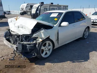 2001 Lexus IS 300/350 z VIN JTHBD182410021961, wystawiony jako IAAI lot #41983819 z przebiegiem 277 318 mil mil oraz . Historia ofert i sprzedaży dostępna na DreamBid. Obrazek 2.