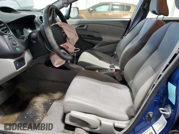 2013 Honda Insight with VIN JHMZE2H33DS005253, listed as a Copart auction lot 88088245 with 179,041 mi miles and Salvage title. Bid and sale history available at DreamBid. Image 7.