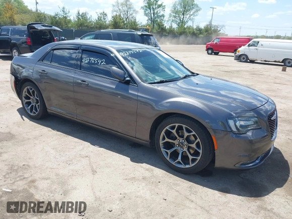2015 Chrysler 300 S z VIN 2C3CCABGXFH859898, wystawiony jako IAAI lot #42275542 z przebiegiem 164 402 mil mil oraz . Historia ofert i sprzedaży dostępna na DreamBid. Obrazek 1.