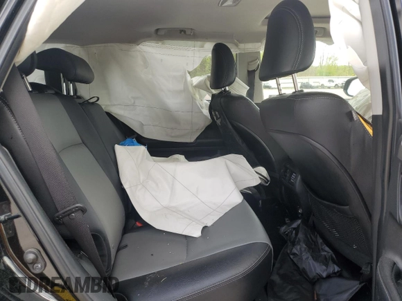 2018 Toyota 4Runner SR5 z VIN JTEBU5JR1J5531022, wystawiony jako Copart lot #57049625 z przebiegiem Nie podano mil oraz Szkoda całkowita • Salvage title. Historia ofert i sprzedaży dostępna na DreamBid. Obrazek 11.