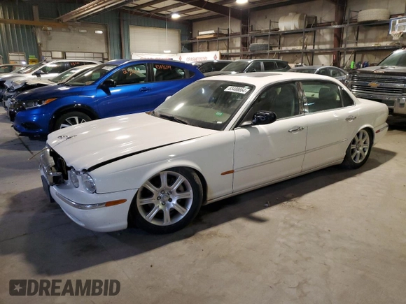 2005 Jaguar XJ with VIN SAJWA79C25SG45066, listed as a Copart auction lot 83488664 with 0 mi miles and Clean Title. Bid and sale history available at carsss.com. Image 1.