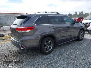 2017 Toyota Highlander Limited with VIN 5TDDZRFH8HS380934, listed as a IAAI auction lot 42630478 with 87,634 mi miles and . Bid and sale history available at DreamBid. Image 4.
