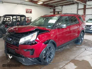 2019 Ford Explorer XLT with VIN 1FM5K7D84KGA27717, listed as a IAAI auction lot 41281945 with 134,956 mi miles. Bid and sale history available at carsss.com. Image 2.