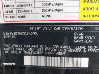 2013 Volvo C70 T5 with VIN YV1672MC3DJ142956, listed as a IAAI auction lot 42819801 with 80,913 mi miles and . Bid and sale history available at DreamBid. Image 9.