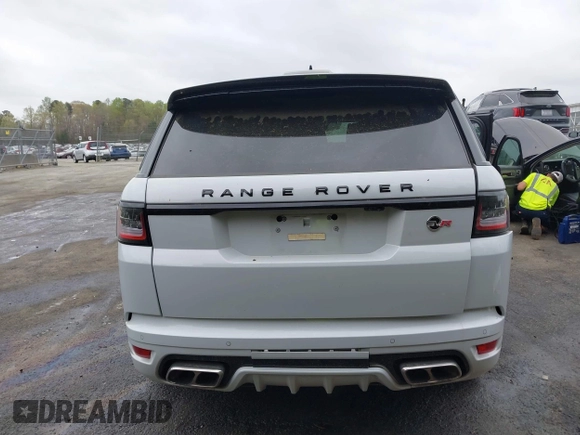 2022 Land Rover Range Rover Sport SVR z VIN SALWZ2RE8NA799627, wystawiony jako IAAI lot #41951653 z przebiegiem 29 265 mil mil oraz . Historia ofert i sprzedaży dostępna na DreamBid. Obrazek 16.