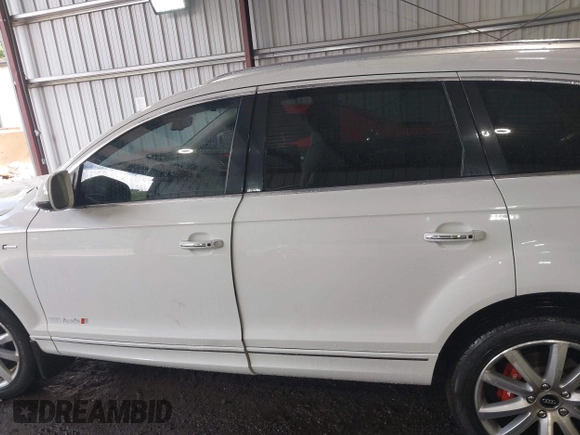 2014 Audi Q7 Premium Plus with VIN WA1LGAFE1ED000956, listed as a IAAI auction lot 42453908 with 81,896 mi miles and . Bid and sale history available at DreamBid. Image 14.