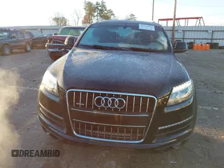 2014 Audi Q7 3.0T Premium with VIN WA1CGAFE4ED012180, listed as a IAAI auction lot 41134033 with 136,002 mi miles. Bid and sale history available at carsss.com. Image 12.