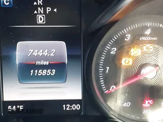2015 Mercedes-Benz C-Class C 300 Luxury with VIN 55SWF4KBXFU003270, listed as a IAAI auction lot 41775482 with 115,853 mi miles. Bid and sale history available at carsss.com. Image 15.