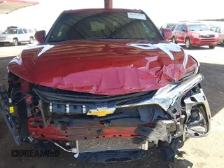 2021 Chevrolet Blazer LT с VIN 3GNKBCRSXMS575608, выставлен на аукционе IAAI как лот 42322675 с пробегом 26 606 миль миль и . История ставок и продаж доступна на DreamBid. Изображение 6.