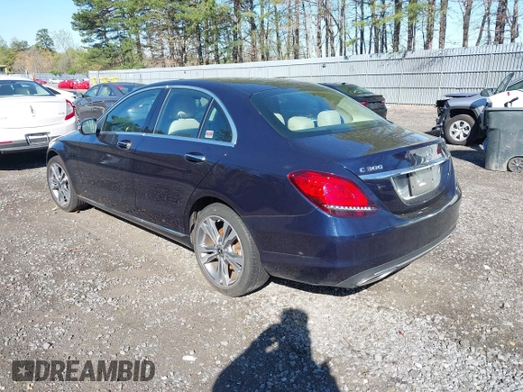 2020 Mercedes-Benz C 300 z VIN WDDWF8EB9LR561644, wystawiony jako IAAI lot #42129327 z przebiegiem 31 033 mil mil oraz . Historia ofert i sprzedaży dostępna na DreamBid. Obrazek 3.
