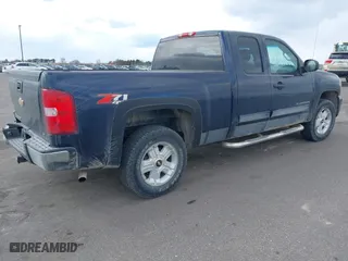 2010 Chevrolet Silverado 1500 LT with VIN 1GCSKSE39AZ271363, listed as a IAAI auction lot 41882454 with 96,210 mi miles. Bid and sale history available at carsss.com. Image 4.