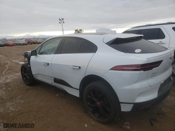 2020 Jaguar I-PACE SE with VIN SADHC2S13L1F85464, listed as a Copart auction lot 81758543 with 32784 miles. Bid and sale history available at carsss.com. Image 2.