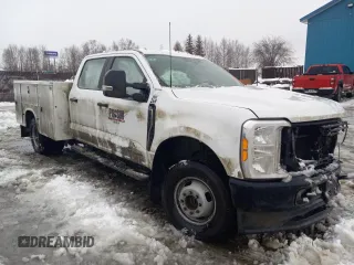 2023 Ford F-350 XL z VIN 1FD8W3HT3PEC57373, wystawiony jako Copart lot #76634964 z przebiegiem 17 090 mil mil oraz Szkoda całkowita • Salvage title. Historia ofert i sprzedaży dostępna na DreamBid. Obrazek 4.